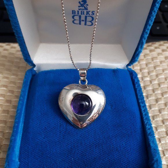 Vintage Jewelry - Amethyst and Sterling Silver Heart Pendant with gorgeous Amethyst Cabochon